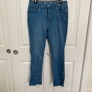 Old Navy Blue extra high rise, rockstar, super skinny jeans with slit hem